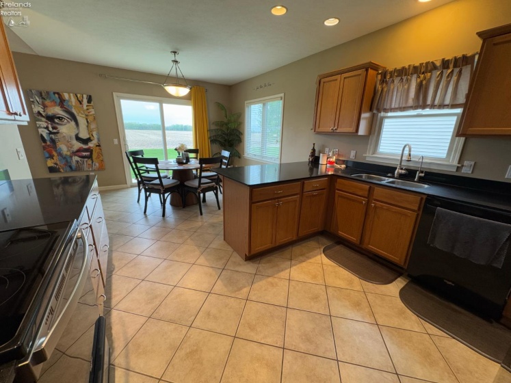 15 Foxrun Drive, Fremont, 43420, 3 Bedrooms Bedrooms, ,3 BathroomsBathrooms,Residential,For Sale,Foxrun,20261500
