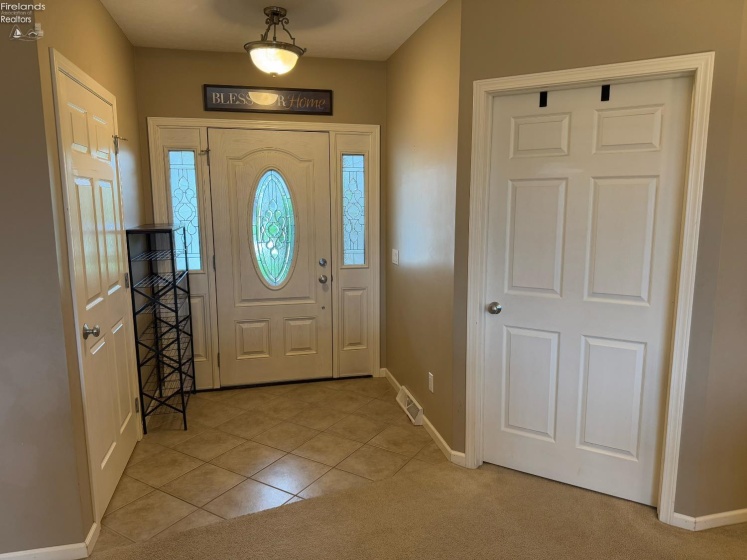 15 Foxrun Drive, Fremont, 43420, 3 Bedrooms Bedrooms, ,3 BathroomsBathrooms,Residential,For Sale,Foxrun,20261500