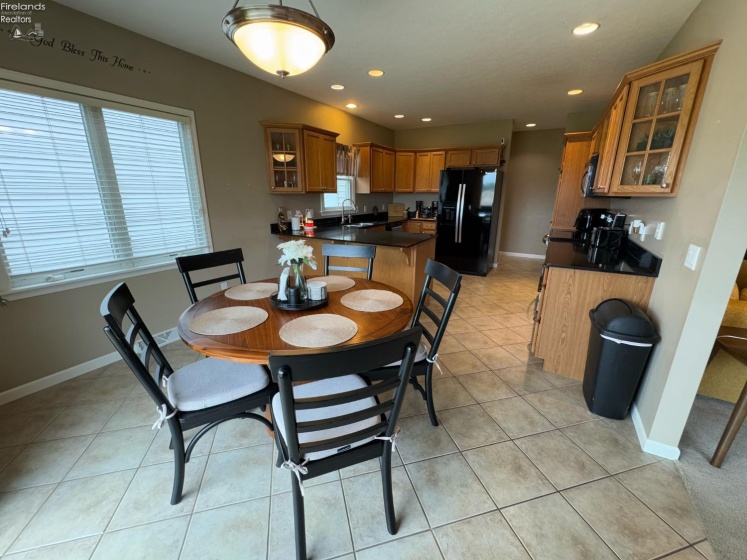 15 Foxrun Drive, Fremont, 43420, 3 Bedrooms Bedrooms, ,3 BathroomsBathrooms,Residential,For Sale,Foxrun,20261500
