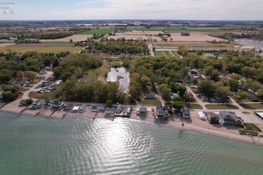 9881 Locust Point Road, Oak Harbor, 43449, 2 Bedrooms Bedrooms, ,3 BathroomsBathrooms,Residential,For Sale,Locust Point,20261581