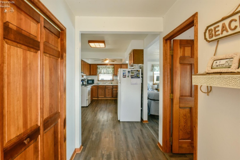 9881 Locust Point Road, Oak Harbor, 43449, 2 Bedrooms Bedrooms, ,3 BathroomsBathrooms,Residential,For Sale,Locust Point,20261581
