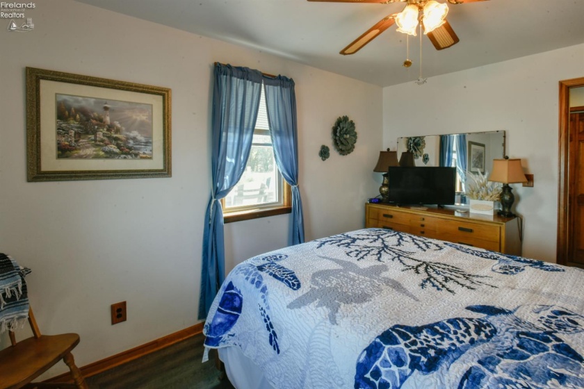 9881 Locust Point Road, Oak Harbor, 43449, 2 Bedrooms Bedrooms, ,3 BathroomsBathrooms,Residential,For Sale,Locust Point,20261581