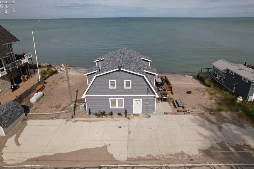 9881 Locust Point Road, Oak Harbor, 43449, 2 Bedrooms Bedrooms, ,3 BathroomsBathrooms,Residential,For Sale,Locust Point,20261581
