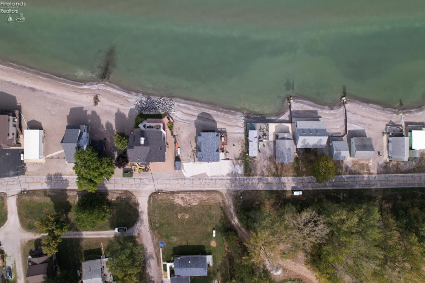 9881 Locust Point Road, Oak Harbor, 43449, 2 Bedrooms Bedrooms, ,3 BathroomsBathrooms,Residential,For Sale,Locust Point,20261581