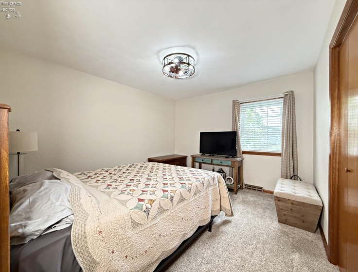 100 Hillcrest Drive, Tiffin, 44883, 3 Bedrooms Bedrooms, ,2 BathroomsBathrooms,Residential,For Sale,Hillcrest,20261521