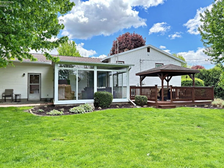 100 Hillcrest Drive, Tiffin, 44883, 3 Bedrooms Bedrooms, ,2 BathroomsBathrooms,Residential,For Sale,Hillcrest,20261521