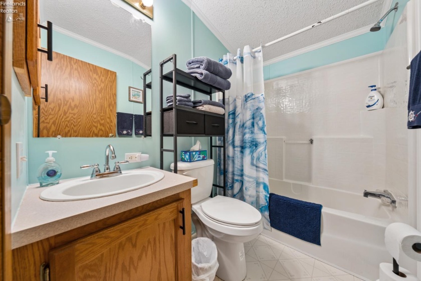51 Rathbun, Marblehead, 43440, 4 Bedrooms Bedrooms, ,2 BathroomsBathrooms,Residential,For Sale,Rathbun,20261588
