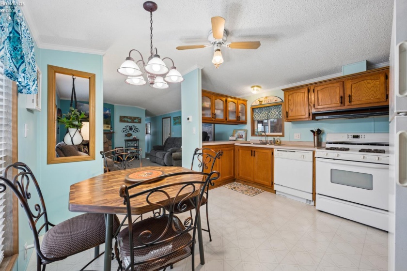 51 Rathbun, Marblehead, 43440, 4 Bedrooms Bedrooms, ,2 BathroomsBathrooms,Residential,For Sale,Rathbun,20261588
