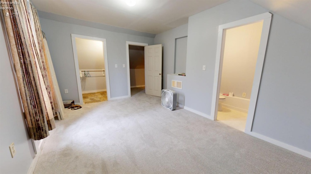 1322 Moore Street, Fremont, 43420, 2 Bedrooms Bedrooms, ,2 BathroomsBathrooms,Residential,For Sale,Moore,20261583