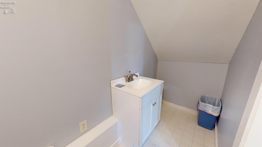 1322 Moore Street, Fremont, 43420, 2 Bedrooms Bedrooms, ,2 BathroomsBathrooms,Residential,For Sale,Moore,20261583