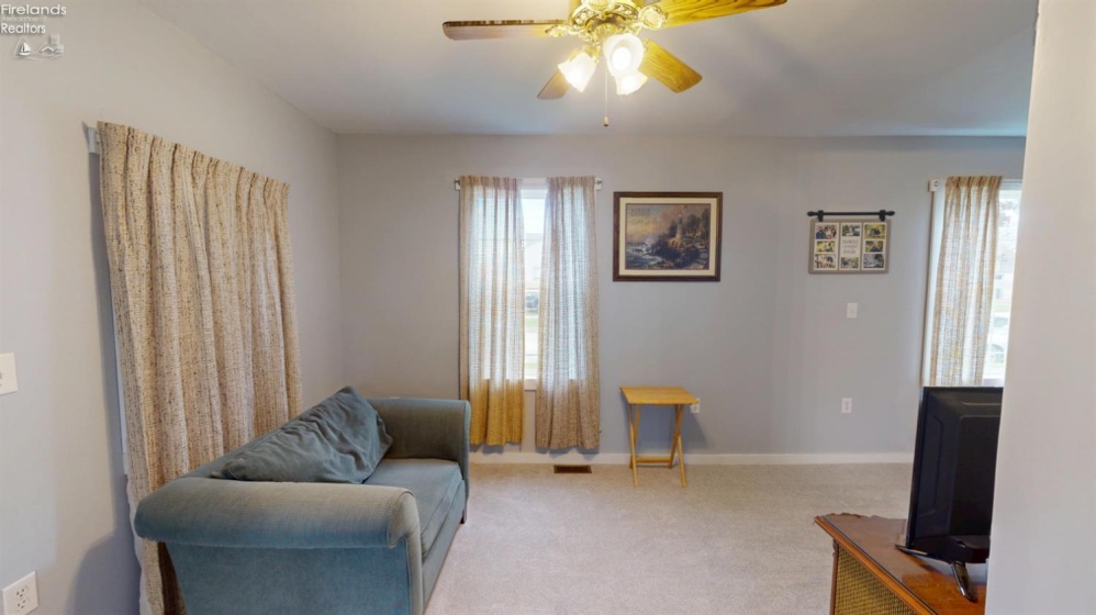 1322 Moore Street, Fremont, 43420, 2 Bedrooms Bedrooms, ,2 BathroomsBathrooms,Residential,For Sale,Moore,20261583