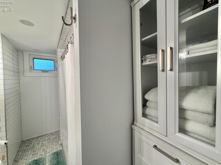 1600 Buck Rd, Marblehead, 43440, 3 Bedrooms Bedrooms, ,2 BathroomsBathrooms,Residential,For Sale,Buck Rd,20261508