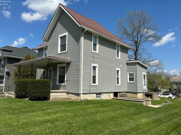 537 Dale Avenue, Willard, 44890, ,Multiple Units,For Sale,Dale,20261572