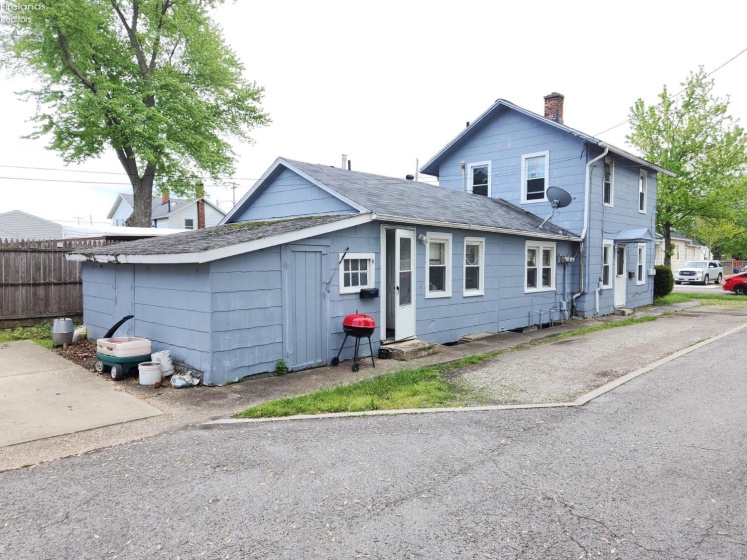 1713 Monroe Street, Sandusky, 44870, ,Multiple Units,For Sale,Monroe,20261563