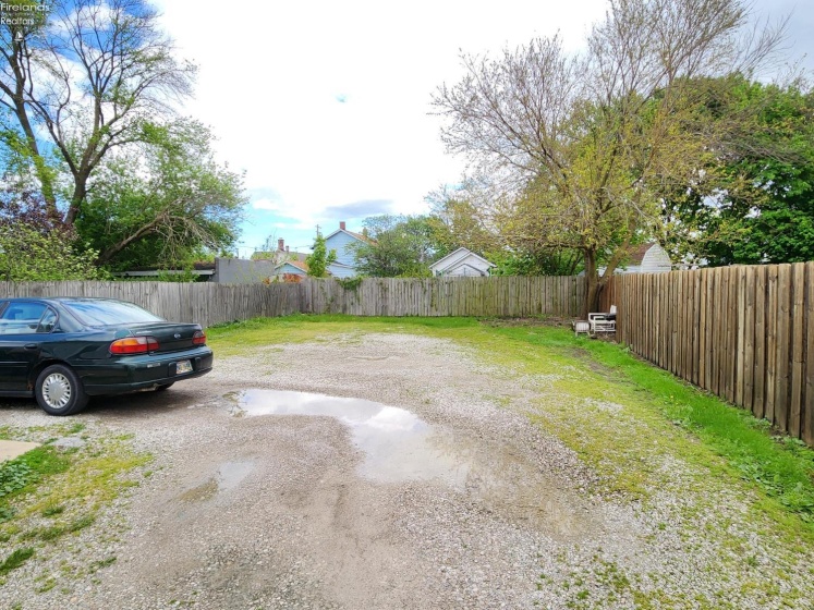 1022 Pearl Street, Sandusky, 44870, ,Multiple Units,For Sale,Pearl,20261561