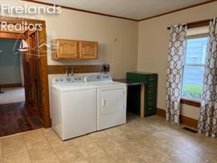 491 E Perry St., Tiffin, 44883, 3 Bedrooms Bedrooms, ,1 BathroomBathrooms,Residential,For Sale,E Perry St.,20261427