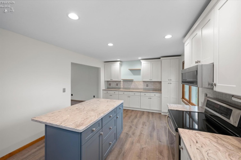 3535 State Route 18, Tiffin, 44883, 3 Bedrooms Bedrooms, ,2 BathroomsBathrooms,Residential,For Sale,State Route 18,20261594