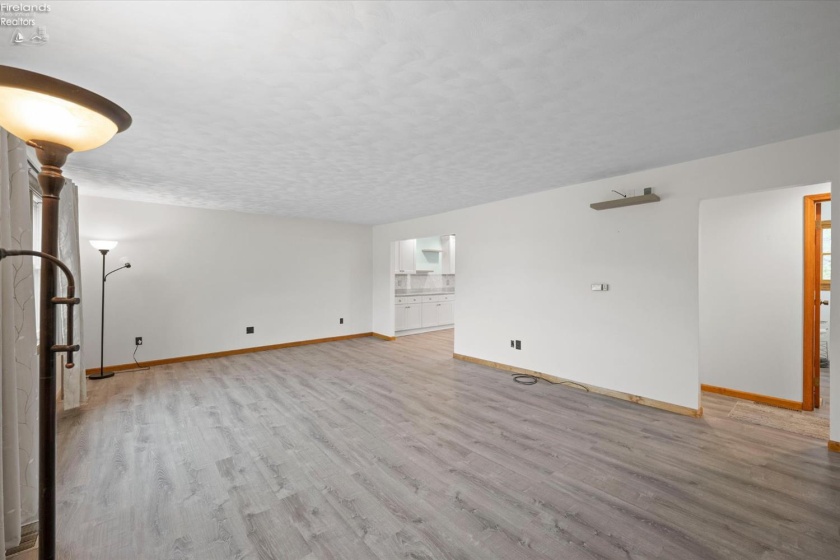 3535 State Route 18, Tiffin, 44883, 3 Bedrooms Bedrooms, ,2 BathroomsBathrooms,Residential,For Sale,State Route 18,20261594