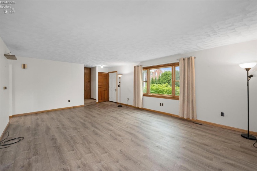 3535 State Route 18, Tiffin, 44883, 3 Bedrooms Bedrooms, ,2 BathroomsBathrooms,Residential,For Sale,State Route 18,20261594