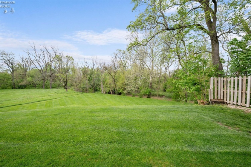 3535 State Route 18, Tiffin, 44883, 3 Bedrooms Bedrooms, ,2 BathroomsBathrooms,Residential,For Sale,State Route 18,20261594