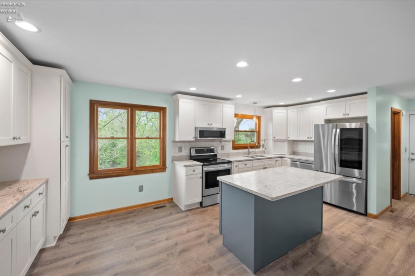 3535 State Route 18, Tiffin, 44883, 3 Bedrooms Bedrooms, ,2 BathroomsBathrooms,Residential,For Sale,State Route 18,20261594