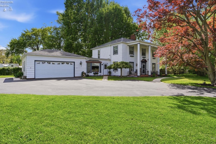 400 Coe Street, Tiffin, 44883, 4 Bedrooms Bedrooms, ,3 BathroomsBathrooms,Residential,For Sale,Coe,20261596
