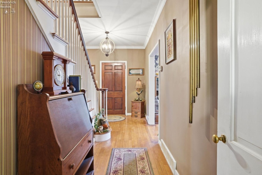 400 Coe Street, Tiffin, 44883, 4 Bedrooms Bedrooms, ,3 BathroomsBathrooms,Residential,For Sale,Coe,20261596