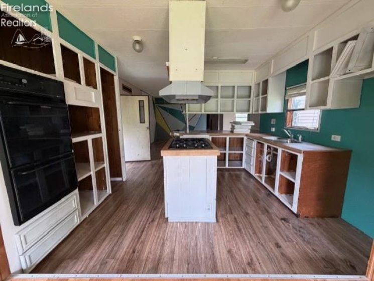 820 Sunny Acres, Fremont, 43420, 2 Bedrooms Bedrooms, ,1 BathroomBathrooms,Residential,For Sale,Sunny Acres,20261570