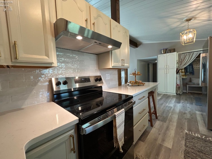 5573 Martin Avenue, Vermilion, 44089, 3 Bedrooms Bedrooms, ,2 BathroomsBathrooms,Residential,For Sale,Martin,20261599