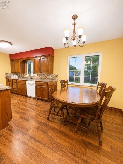 2843 Castleton, Toledo, 43613, 2 Bedrooms Bedrooms, ,1 BathroomBathrooms,Residential,For Sale,Castleton,20261601