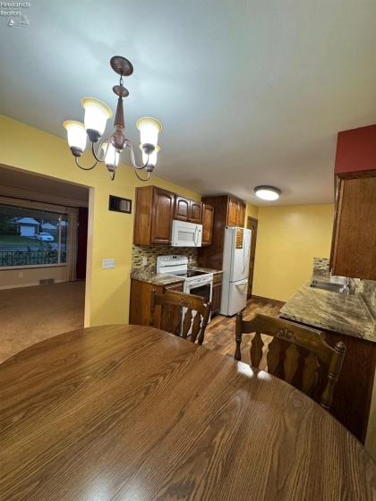 2843 Castleton, Toledo, 43613, 2 Bedrooms Bedrooms, ,1 BathroomBathrooms,Residential,For Sale,Castleton,20261601