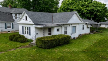 202 Louise Avenue, Bellevue, 44811, 2 Bedrooms Bedrooms, ,1 BathroomBathrooms,Residential,For Sale,Louise,20261249