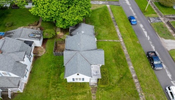 202 Louise Avenue, Bellevue, 44811, 2 Bedrooms Bedrooms, ,1 BathroomBathrooms,Residential,For Sale,Louise,20261249