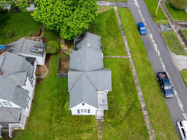 202 Louise Avenue, Bellevue, 44811, 2 Bedrooms Bedrooms, ,1 BathroomBathrooms,Residential,For Sale,Louise,20261249