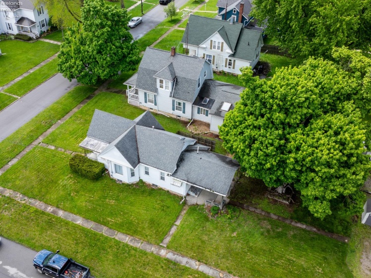 202 Louise Avenue, Bellevue, 44811, 2 Bedrooms Bedrooms, ,1 BathroomBathrooms,Residential,For Sale,Louise,20261249