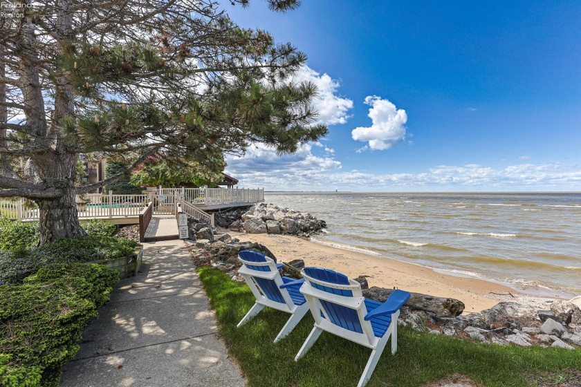 1801 Perry Street, Port Clinton, 43452, 1 Bedroom Bedrooms, ,1 BathroomBathrooms,Residential,For Sale,Perry,20261559