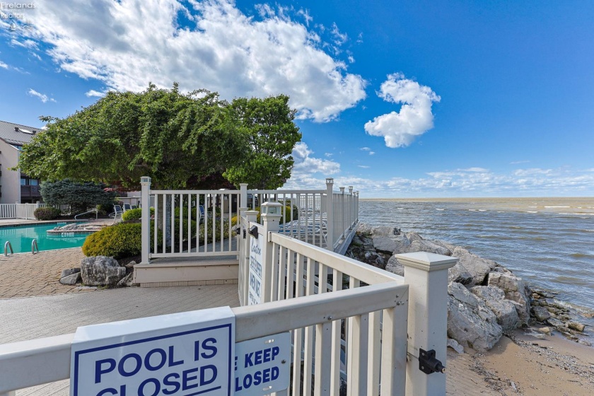 1801 Perry Street, Port Clinton, 43452, 1 Bedroom Bedrooms, ,1 BathroomBathrooms,Residential,For Sale,Perry,20261559