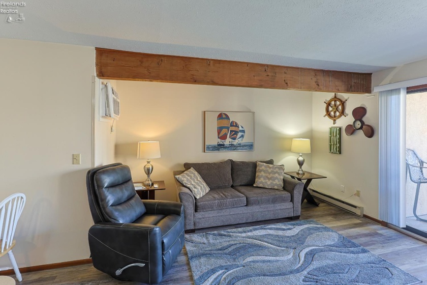 1801 Perry Street, Port Clinton, 43452, 1 Bedroom Bedrooms, ,1 BathroomBathrooms,Residential,For Sale,Perry,20261559