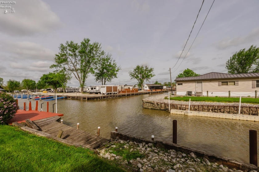 2873 County Road 198, Fremont, 43420, 3 Bedrooms Bedrooms, ,3 BathroomsBathrooms,Residential,For Sale,County Road 198,20261504
