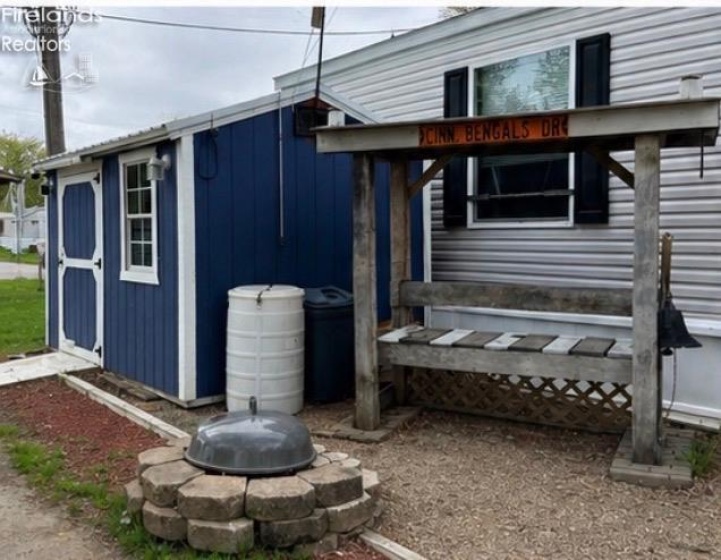 203 Midvale Avenue, Clyde, 43410, ,2 BathroomsBathrooms,Residential,For Sale,Midvale,20261571
