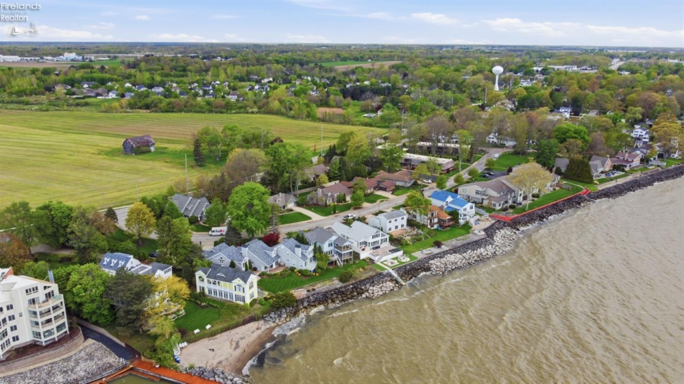 1135 By The Shores Drive, Huron, 44839, 5 Bedrooms Bedrooms, ,3 BathroomsBathrooms,Residential,For Sale,By The Shores,20261585