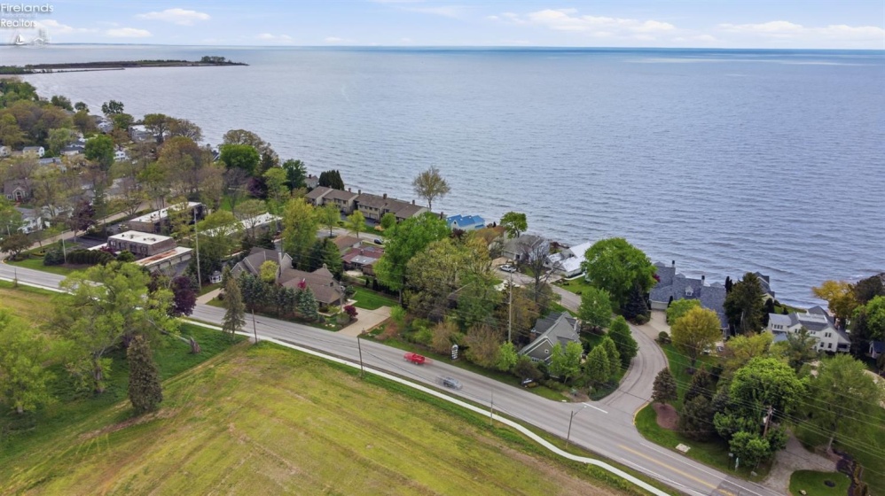 1135 By The Shores Drive, Huron, 44839, 5 Bedrooms Bedrooms, ,3 BathroomsBathrooms,Residential,For Sale,By The Shores,20261585