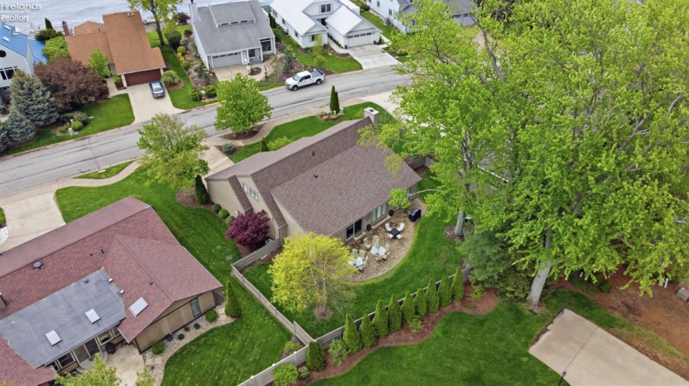 1135 By The Shores Drive, Huron, 44839, 5 Bedrooms Bedrooms, ,3 BathroomsBathrooms,Residential,For Sale,By The Shores,20261585
