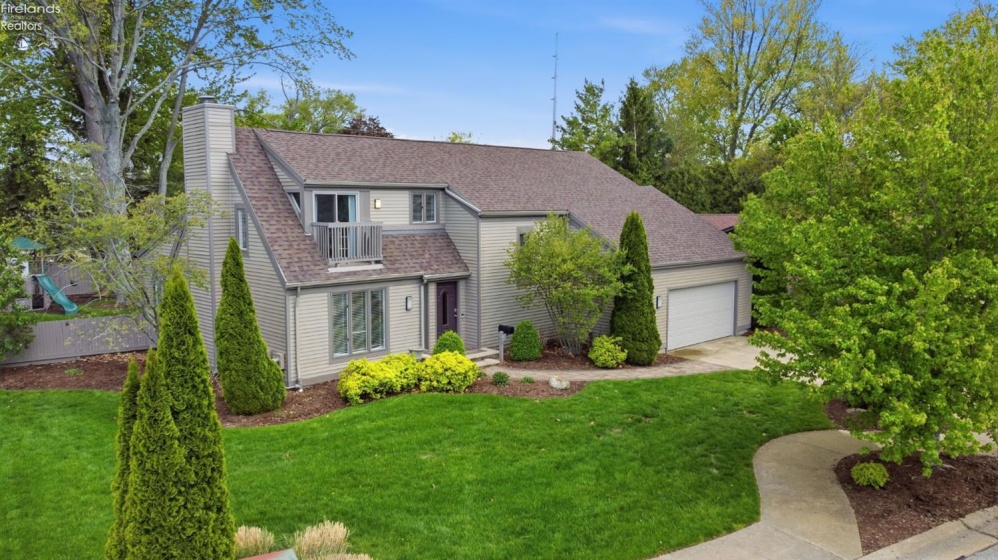 1135 By The Shores Drive, Huron, 44839, 5 Bedrooms Bedrooms, ,3 BathroomsBathrooms,Residential,For Sale,By The Shores,20261585