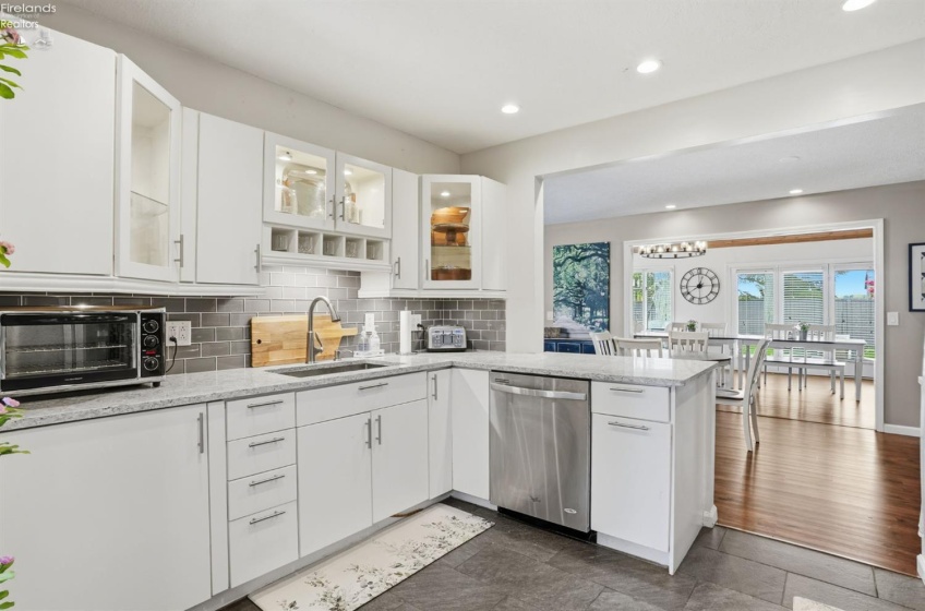 1135 By The Shores Drive, Huron, 44839, 5 Bedrooms Bedrooms, ,3 BathroomsBathrooms,Residential,For Sale,By The Shores,20261585