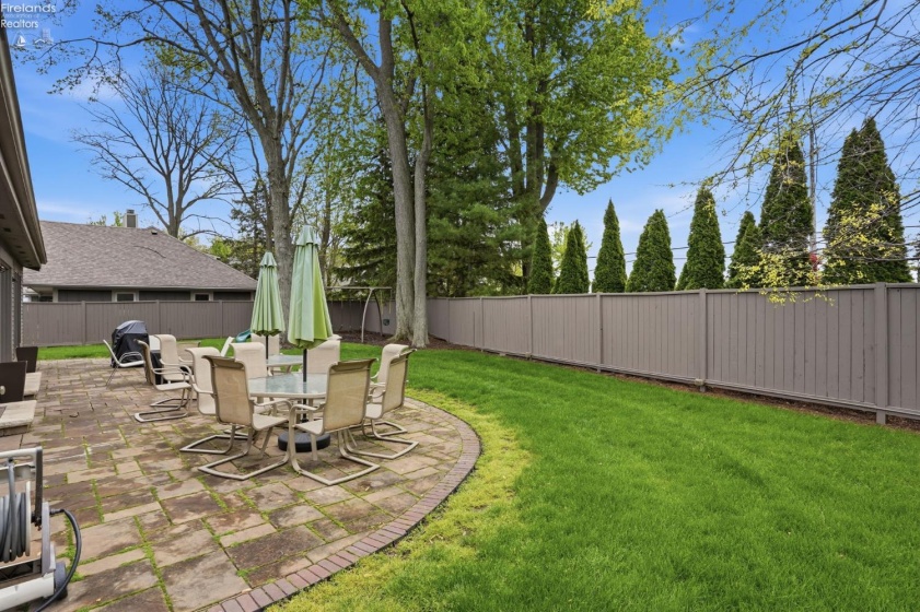 1135 By The Shores Drive, Huron, 44839, 5 Bedrooms Bedrooms, ,3 BathroomsBathrooms,Residential,For Sale,By The Shores,20261585