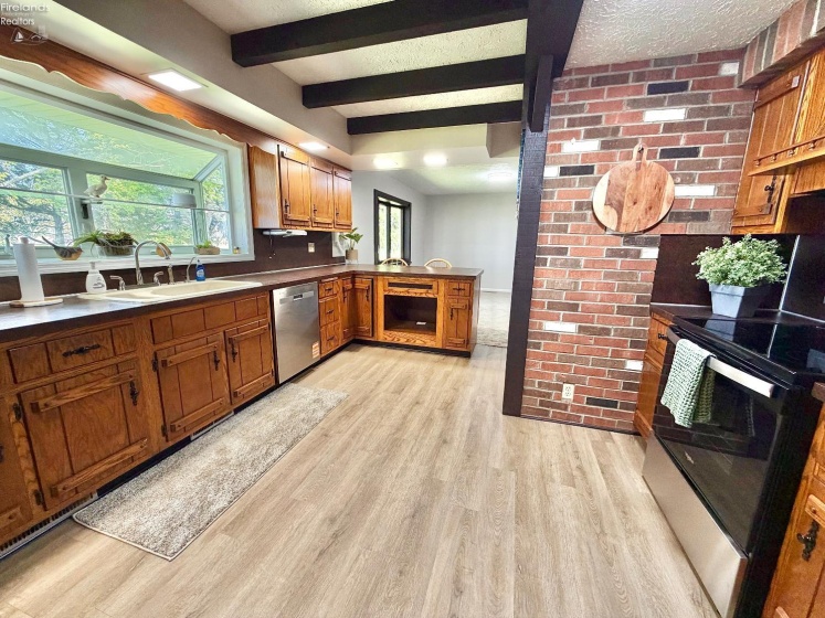 5762 County Road 191, Bellevue, 44811, 3 Bedrooms Bedrooms, ,1 BathroomBathrooms,Residential,For Sale,County Road 191,20261607