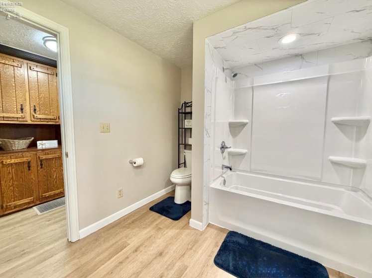 5762 County Road 191, Bellevue, 44811, 3 Bedrooms Bedrooms, ,1 BathroomBathrooms,Residential,For Sale,County Road 191,20261607