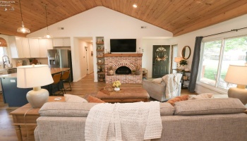 404 Riverside Drive, Fremont, 43420, 3 Bedrooms Bedrooms, ,3 BathroomsBathrooms,Residential,For Sale,Riverside,20261365