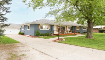 404 Riverside Drive, Fremont, 43420, 3 Bedrooms Bedrooms, ,3 BathroomsBathrooms,Residential,For Sale,Riverside,20261365